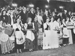 1937 Reinas y autoridades