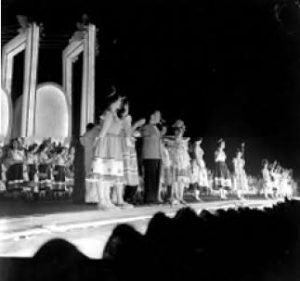 1951 escenario