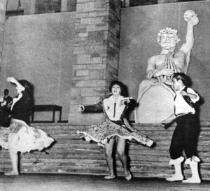 1959-Baile en explanada